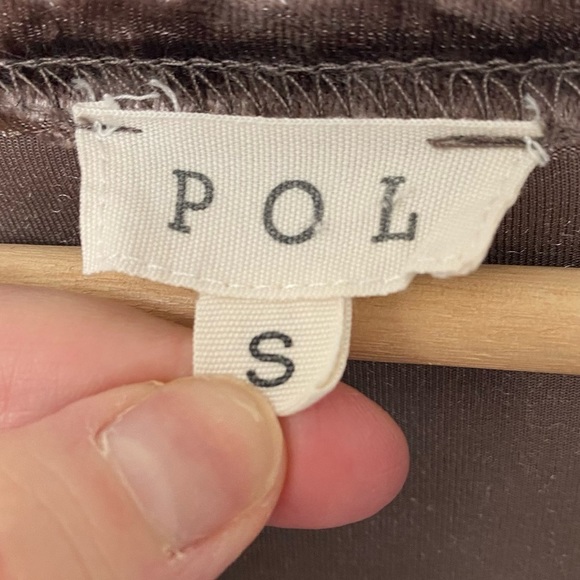 Pol crushed velvet short sleeve scoop neck shirt - Picture 7 of 10